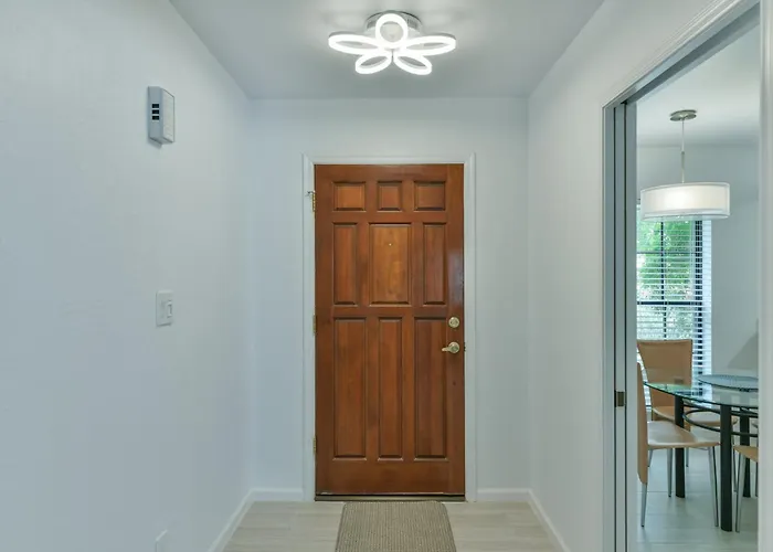 Peaceful Privacy-tennis-greenbelt-golf-walkable * Scottsdale