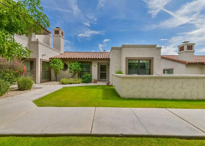 Peaceful Privacy-tennis-greenbelt-golf-walkable * Scottsdale