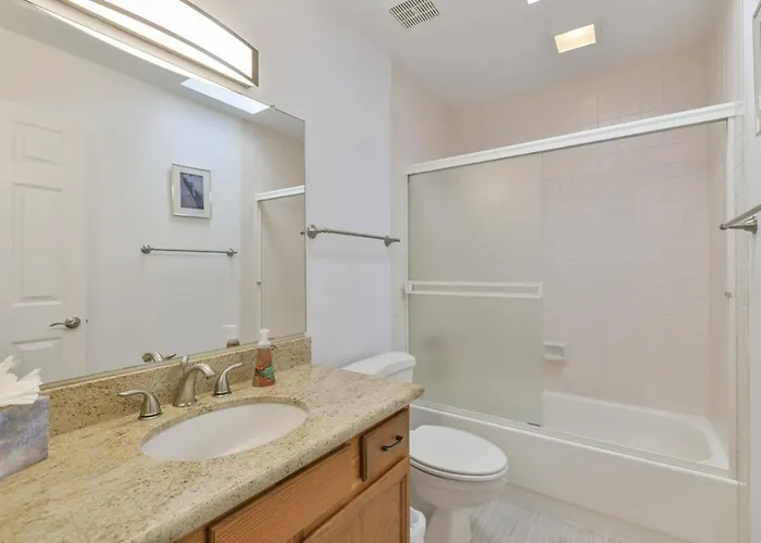 Peaceful Privacy-tennis-greenbelt-golf-walkable Scottsdale